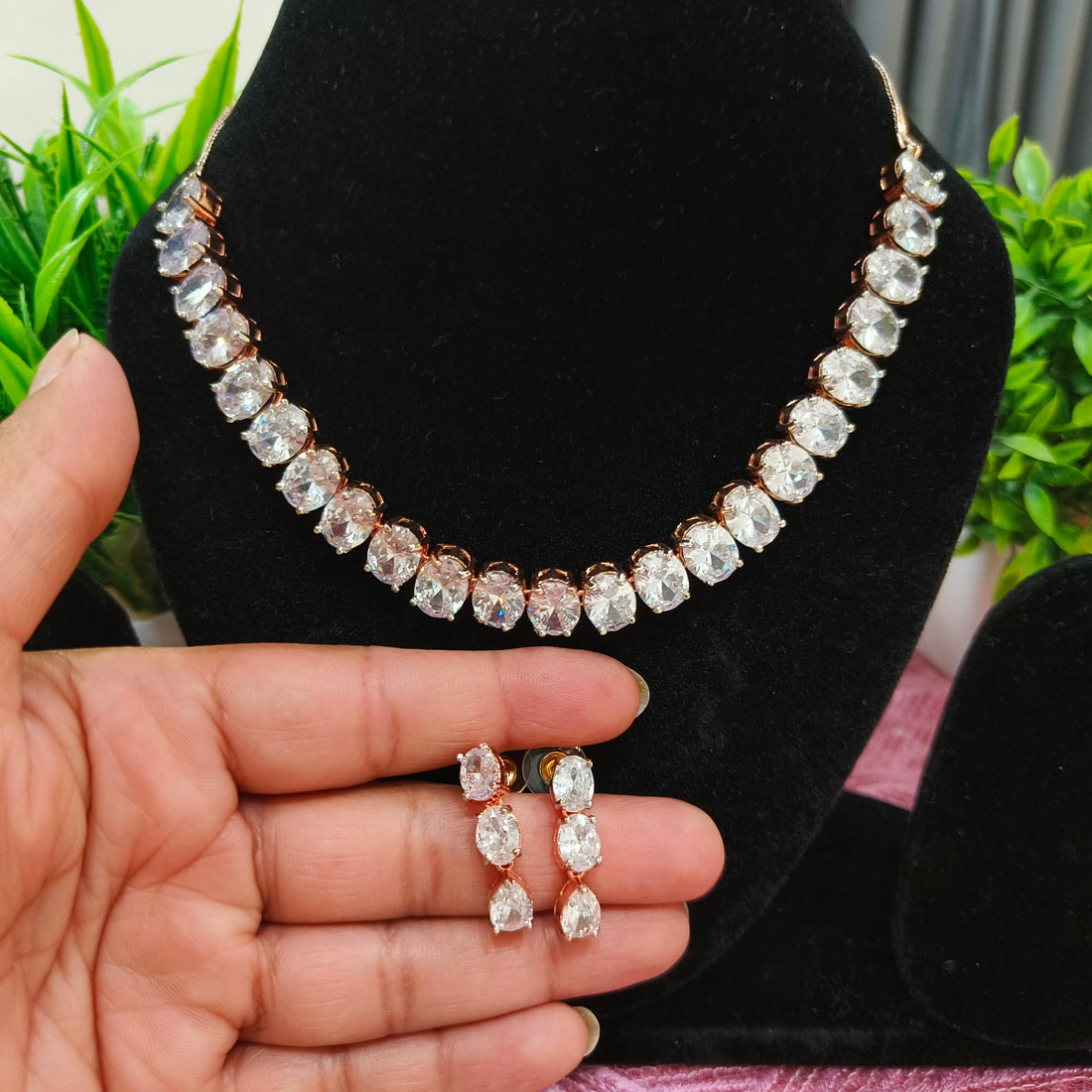 Highly Shining Diamonds Necklace with Earrings